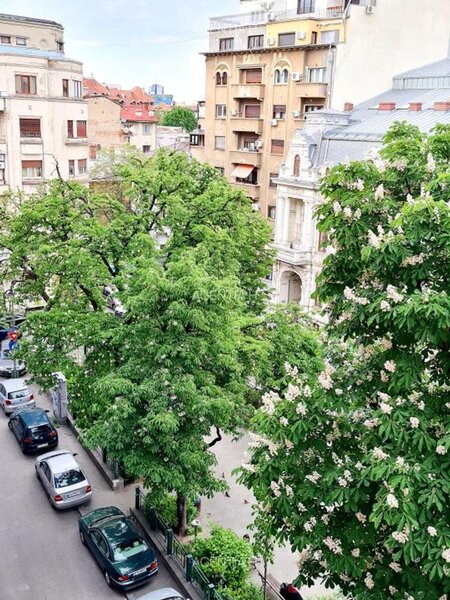 Magheru Ambasada Angliei str. Pitar Mos Garsoniera etaj 4/6 mobilata RS1